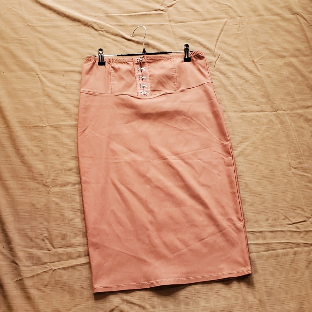 Dusty Pink Corset Pencil Skirt by Bozzolo - Picture 6 of 10